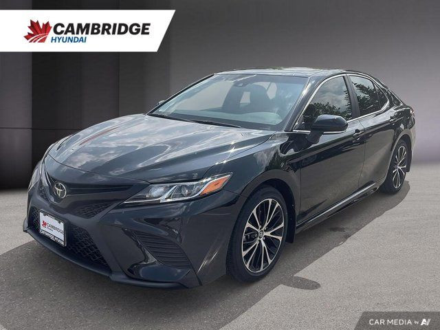2018 Toyota Camry SE in Cars & Trucks in Cambridge