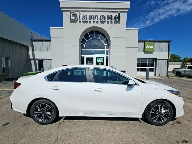 2023 KIA Forte GT-Line dans Autos et camions dans Prince Albert - Image 6