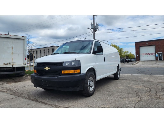 2020 GMC Savana Van G2500 - 155WB Extended Cargo - 4.3L V6 Gasol in Cars & Trucks in City of Toronto - Image 3
