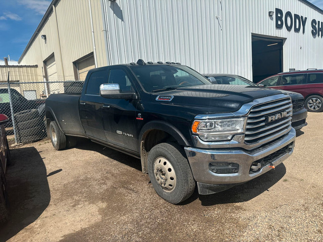 2019 Ram 3500 LONGHORN DUALLY | H.O. CUMMINS | AISIN TRANSMISSIO in Cars & Trucks in Moose Jaw