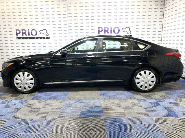 2015 Hyundai Genesis Sedan in Cars & Trucks in Ottawa - Image 2