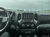 Unleash the power and capability of this 2021 GMC Sierra 1500 AT4 Crew Cab. Boasting a robust 6.2L E... (image 8)