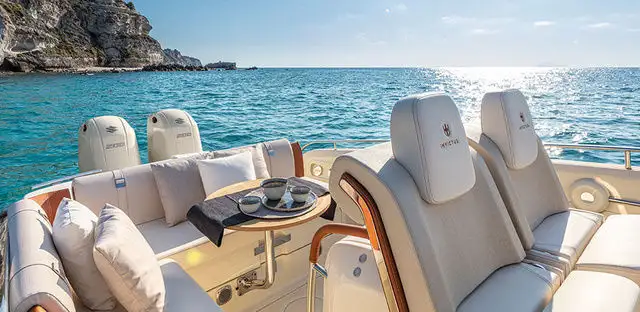 2023 INVICTUS GT280S dans Vedettes et bateaux à moteur dans Barrie - Image 5