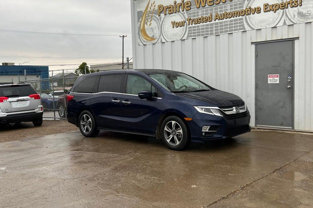 2018 Honda Odyssey 7 Seat Passenger - No Accident in Cars & Trucks in Saskatoon - Image 4