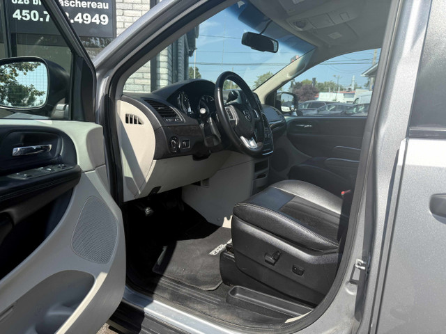 2016 Dodge Grand Caravan SE CUIR STOW'N'GO in Cars & Trucks in Longueuil / South Shore - Image 2