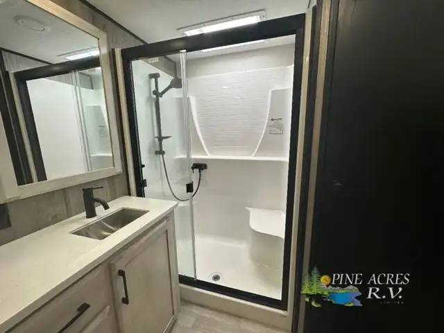 2024 KZ Durango Gold G387FLF (FRONT LIVING) in Travel Trailers & Campers in Truro - Image 27