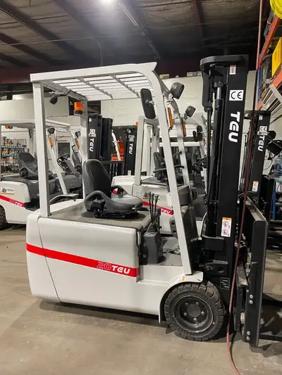 NEW TEU FTB20 Capacity: 4000LBS Mast: 3 Stage VFSM mast with full free lift and side shift, 42" or 4...