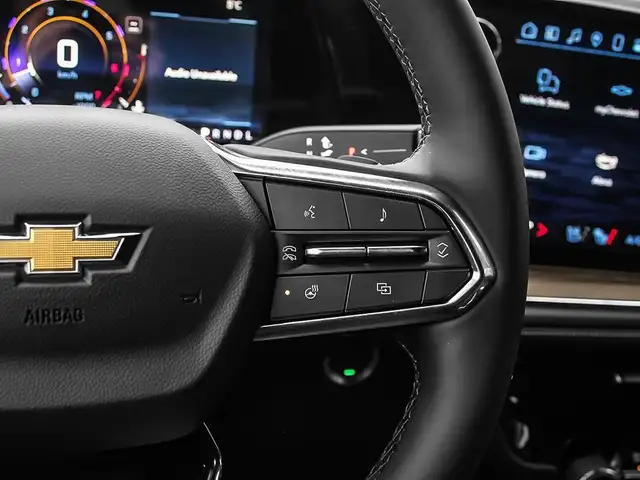 2025 Chevrolet Suburban Premier in Cars & Trucks in City of Montréal - Image 13
