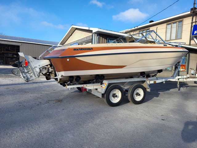 1980 Glastron SSV-173 in Powerboats & Motorboats in Ottawa - Image 3