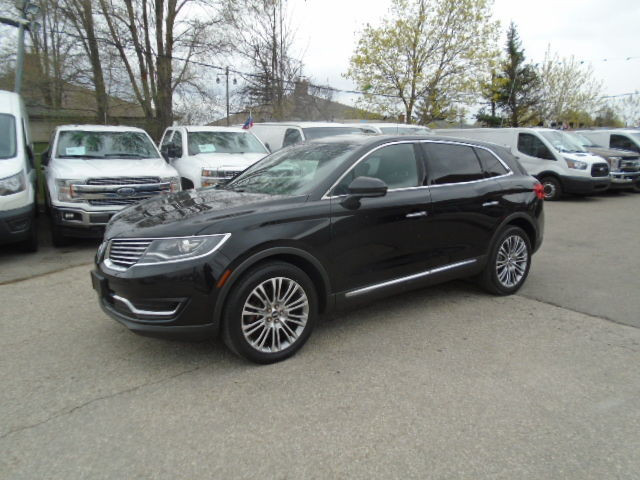 2017 Lincoln MKX Reserve in Cars & Trucks in City of Toronto - Image 2