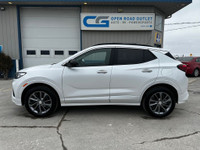 2023 Buick Encore GX Essence ST AWD - Local, accident free lease return. Equipped with panoramic sun... (image 1)