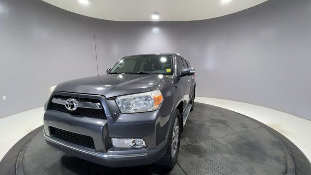 2012 Toyota 4Runner SR5 - MOON ROOF in Cars & Trucks in Strathcona County - Image 3