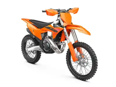 2025 KTM 250 XC SAVE $440 RABAIS AVEC RABAIS = 38.82$/semaine (120 mois @ 7.99% + tx) 40.05$/semaine...