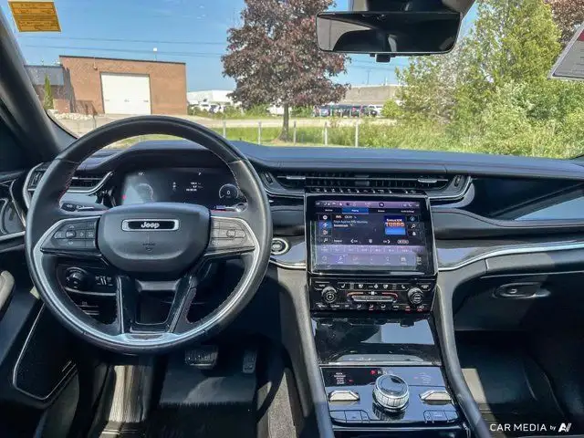 2022 Jeep Grand Cherokee Trailhawk | Leather | Nav | Pano Roof in Cars & Trucks in Guelph - Image 12