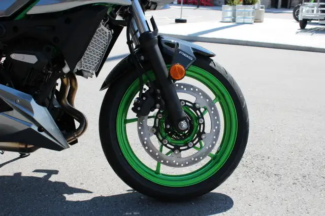 2025 Kawasaki NINJA 500 Motorcycle in Sport Bikes in Trenton - Image 11
