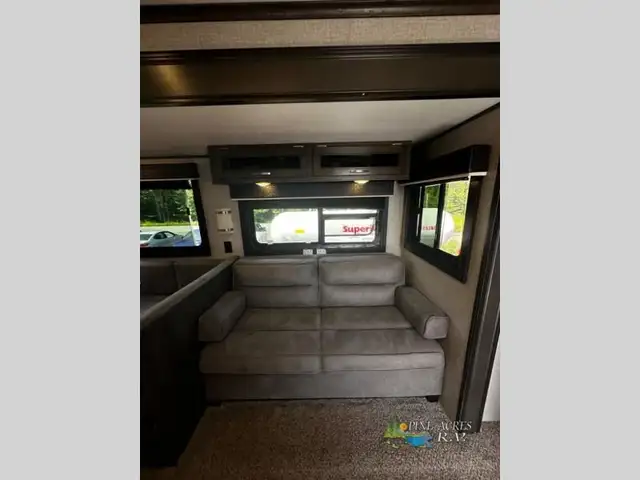 2020 Jayco Jay Flight 32TSBH in Travel Trailers & Campers in Truro - Image 9