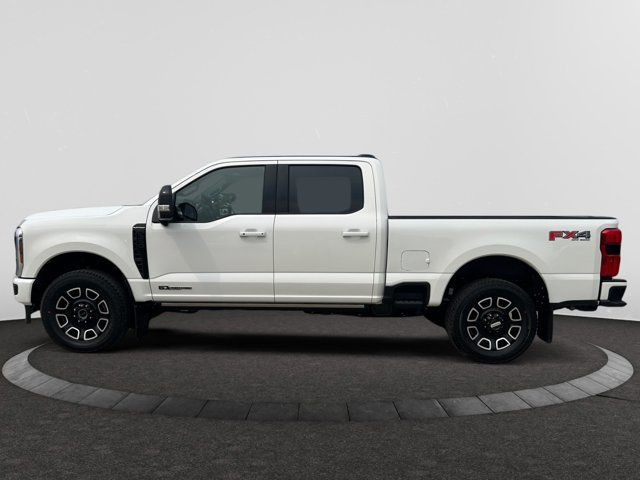 2025 Ford Super Duty F-350 SRW Platinum in Cars & Trucks in Regina - Image 2