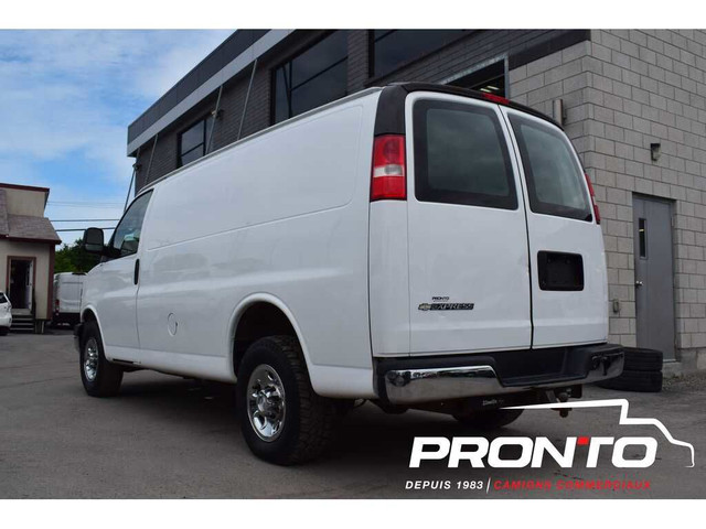 2017 Chevrolet Express 2500 ** 4.8L V8 ** RÉSERVÉ ** in Cars & Trucks in Laval / North Shore - Image 4