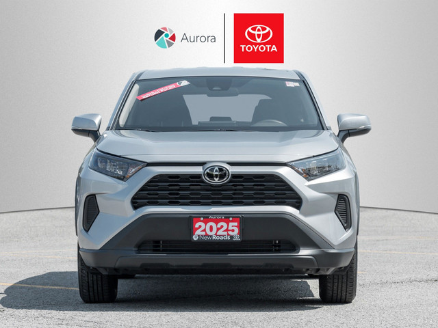 2025 Toyota RAV4 LE LE AWD, Like NEW!, Clean Carfax, One Owner in Cars & Trucks in Markham / York Region - Image 2