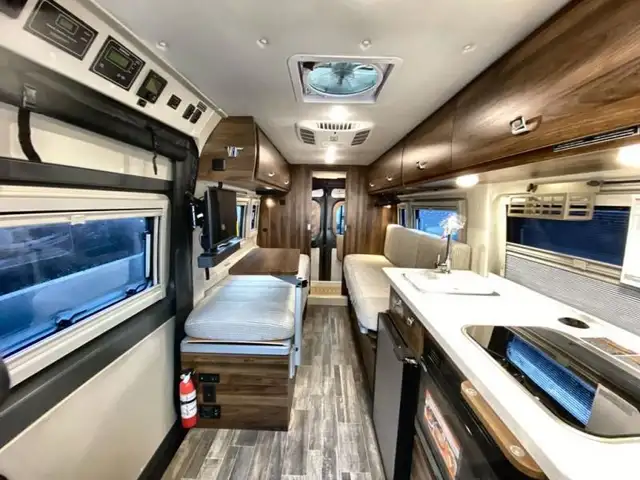 2025 Winnebago Travato 59K in RVs & Motorhomes in Abbotsford - Image 42