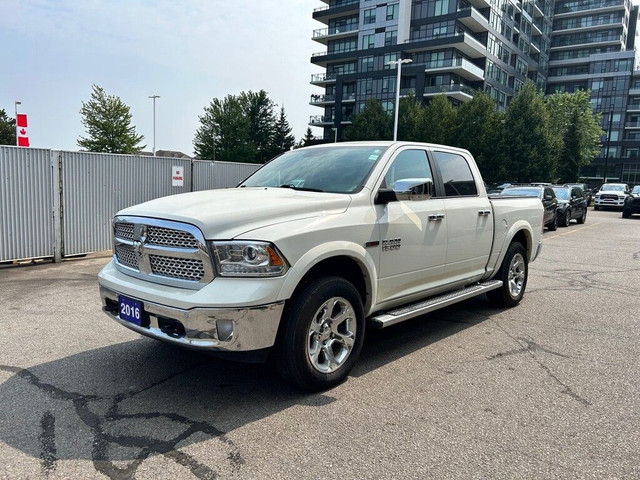 2016 Ram 1500 LARAMIE | ECO DIESEL V6 | SUNROOF | AIR RIDE | in Cars & Trucks in Oakville / Halton Region - Image 2