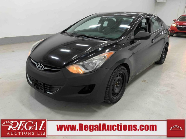 2013 HYUNDAI ELANTRA GLS in Cars & Trucks in Calgary - Image 2