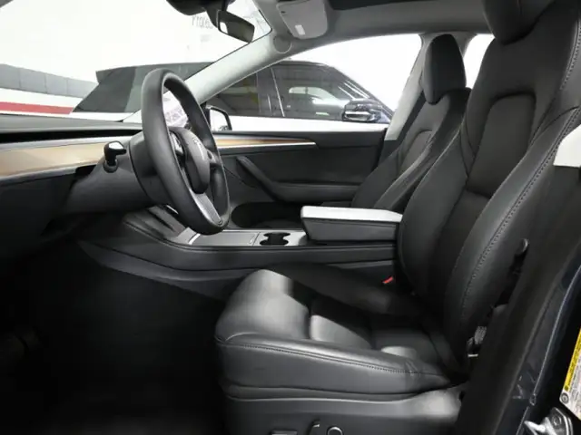 2024 Tesla Model Y Standard Range No Accident Autopilot Navigati dans Autos et camions dans Kitchener / Waterloo - Image 23