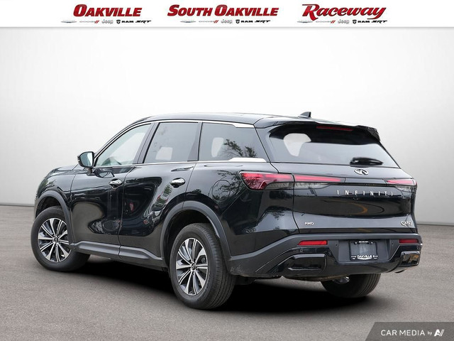 2024 Infiniti QX60 PURE | CLEAN CARFAX | 8 PASSENGER | SUNROOF | in Cars & Trucks in Oakville / Halton Region - Image 4