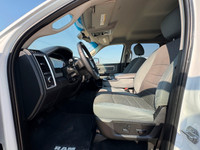2017 RAM 1500 SLT 6.5ft Standard Box Crew Cab 4x4 for sale at Pacific Motors near Winnipeg, Manitoba... (image 9)