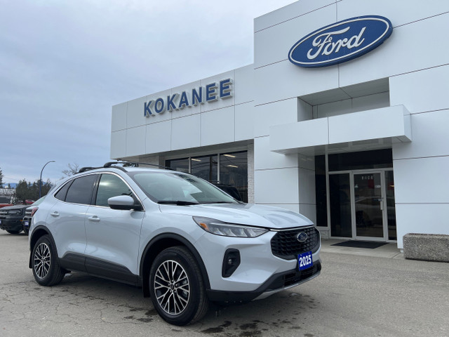 2025 Ford Escape PHEV PLUG IN HYBRID ELECTRIC ESCAPE! TRAILER... in Cars & Trucks in Nelson