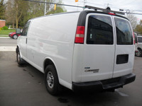 Engine: 8 Cylinder Engine 4.8L/293CI Safety Equipment Stabilitrak, electronic stability control syst... (image 4)
