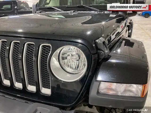 2021 Jeep Wrangler Unlimited Sahara in Cars & Trucks in Hamilton - Image 12