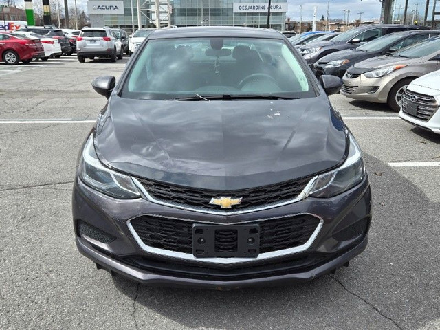 2017 Chevrolet Cruze LT * AUTO * CAMERA * CLEAN CARFAX!! in Cars & Trucks in City of Montréal - Image 2