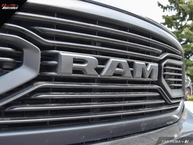 2016 Ram 1500 4x4 Crew Cab 140.5" LARAMIE Limited | LEATHER | SU in Cars & Trucks in City of Toronto - Image 10