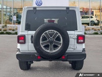 This Jeep Wrangler boasts a Regular Unleaded V-6 3.6 L/220 engine powering this Automatic transmissi... (image 3)