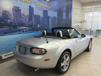 MAZDA MX-5 MIATA 2007 CONVERTIBLE AVEC SEULEMENT 126800 KM CERTIFIÉ (VÉHICULE AMÉRICAIN IMPORTÉ DES... (image 5)