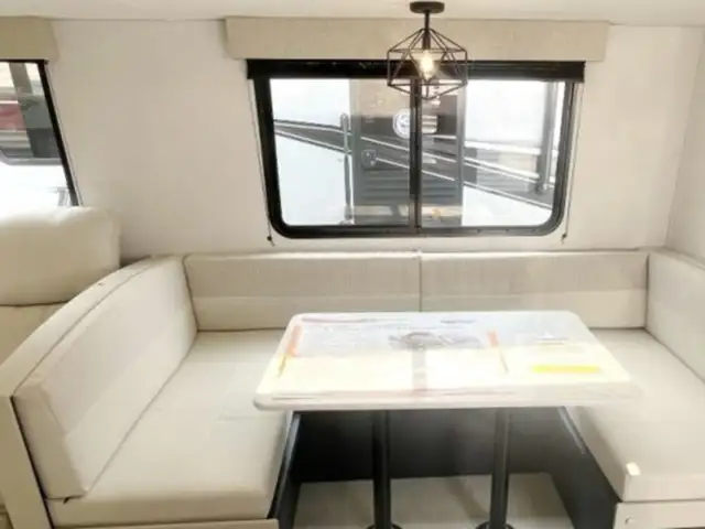 2025 Prime Time Avenger 27DBS in Travel Trailers & Campers in Winnipeg - Image 7
