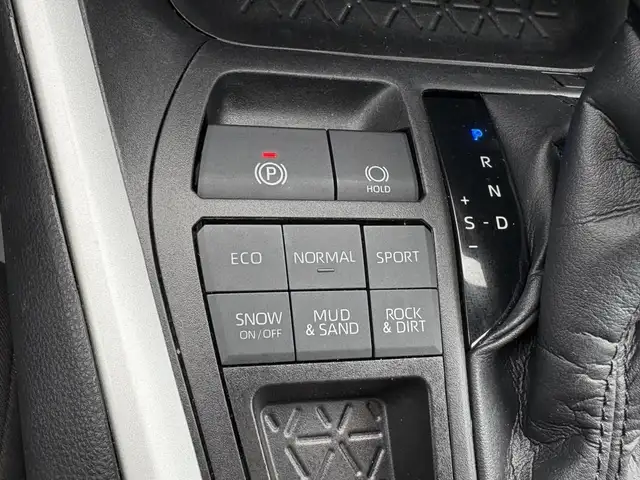 Toyota RAV4 XLE 2022 AWD - BAS MILLAGE - in Cars & Trucks in Québec City - Image 21