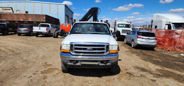 2003 Ford Super duty F-550 DRW Boom Truck with Hiab Knuckle Boom in Heavy Trucks in St. Albert - Image 2