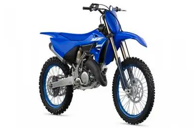 Engine Type: Single-Cylinder Displacement: 7.6 cu. in. (125 cc) Bore and Stroke: Bore: 2.13 in. (54...