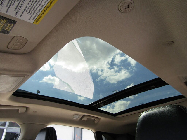 2020 Ford Escape Titanium Hybrid AWD TECH PKG/LOADED/HUD/PANO-RO in Cars & Trucks in Calgary - Image 4