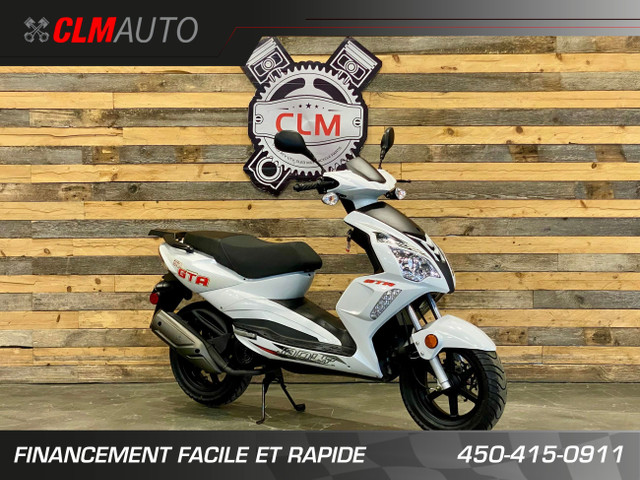 2023 ADLY GTA SCOOTER 49 cc / 2 TEMPS / 350 KM / COMME NEUF A1 in Other in Laval / North Shore