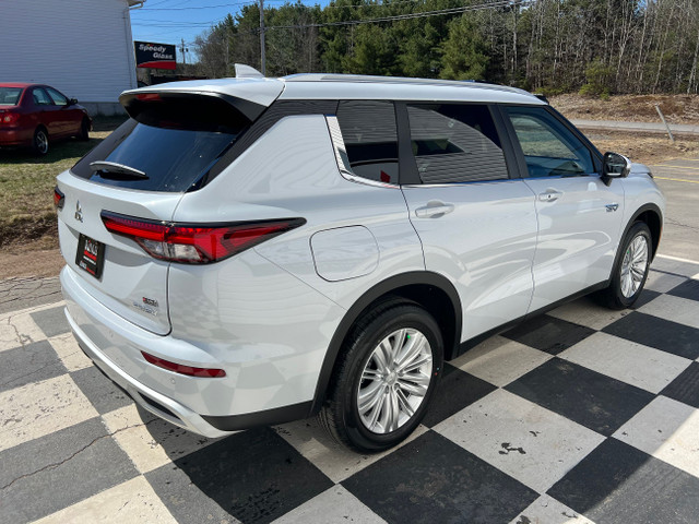 2024 Mitsubishi OUTLANDER PHEV in Cars & Trucks in Annapolis Valley - Image 4