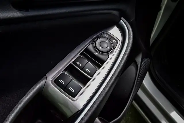 2022 Chevrolet Malibu LT • REMOTE START • LED LIGHTS • CP/AA in Cars & Trucks in Kingston - Image 11
