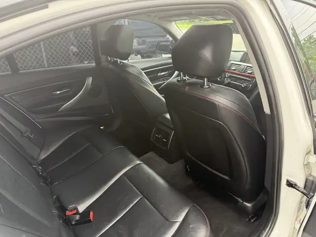 2014 BMW 320 320I SPORT PKG xDrive 4dr All-wheel Drive in Cars & Trucks in Ottawa - Image 15
