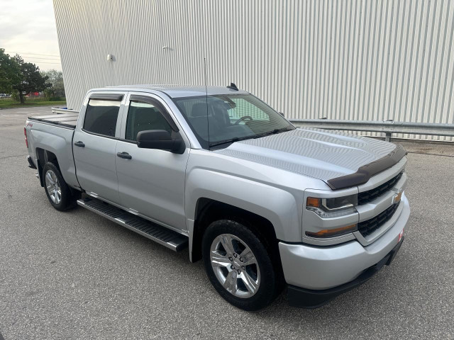 2018 Chevrolet Silverado 1500 Custom Crew Cab 4WD - More GM Truc in Cars & Trucks in Mississauga / Peel Region - Image 2