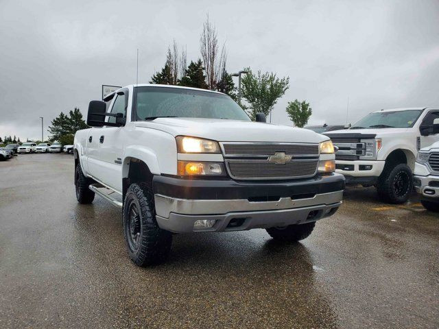 2007 Chevrolet Silverado 2500HD Classic LT 6.6L in Cars & Trucks in Strathcona County - Image 3
