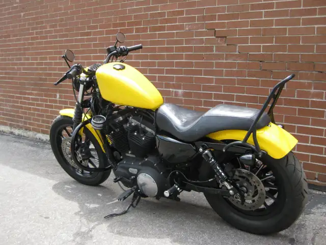 2015 Harley-Davidson XL883N Iron in Street, Cruisers & Choppers in City of Toronto - Image 9