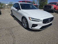 2022 VOLVO S60 MOMENTUM 2.0L I4 AUTOMATIC TRANSMISSION FEATURES: LANE KEEP LEATHER HEATED SEATS NAVI... (image 8)