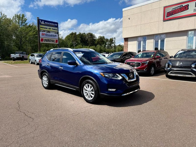 2019 Nissan Rogue FWD SV - Heated Seats - Apple CarPlay - $189 B in Cars & Trucks in Moncton - Image 3
